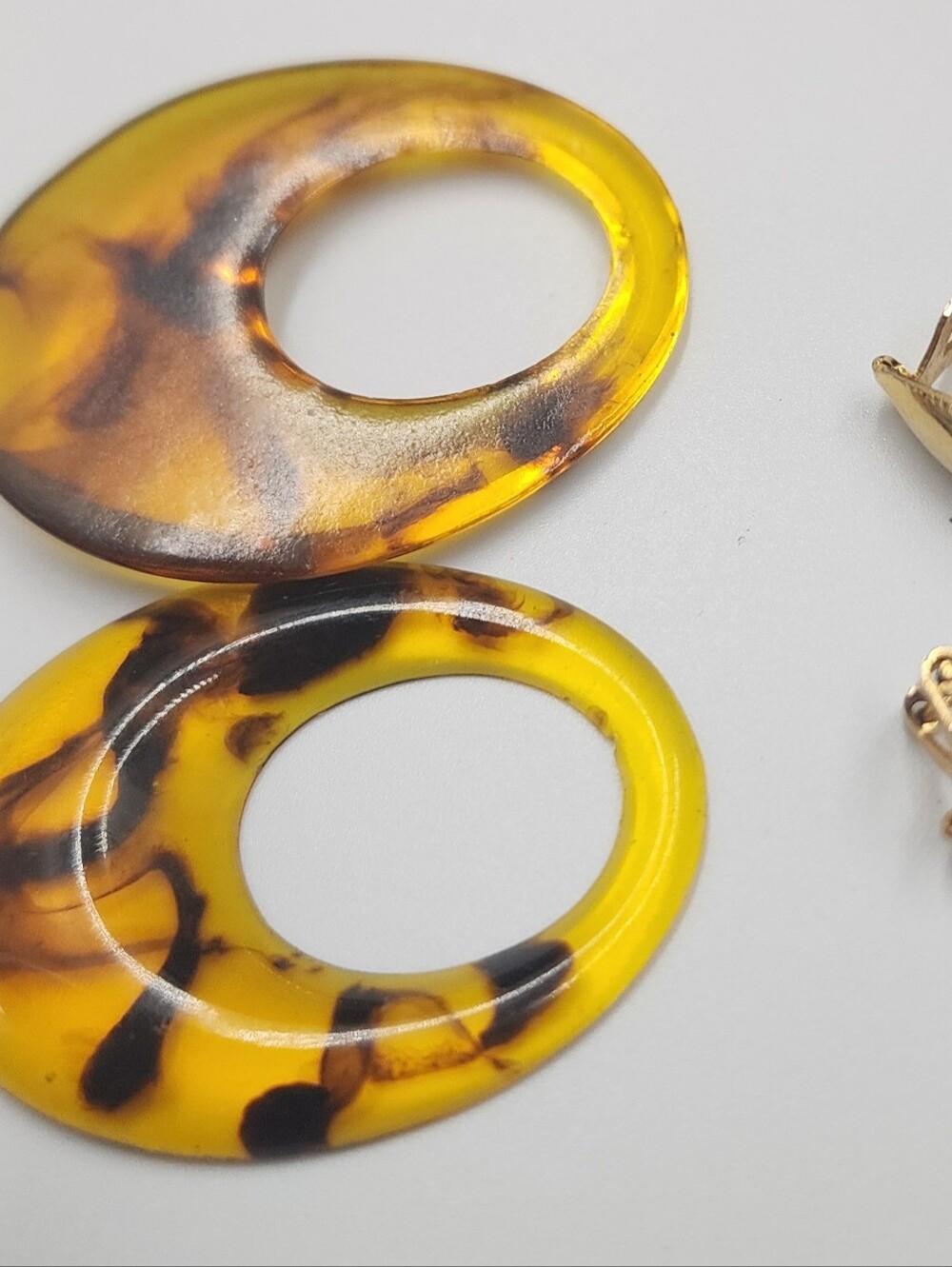 Faux Tortoise Shell Door Knocker Style Earrings Pierced - Picture 8 of 8